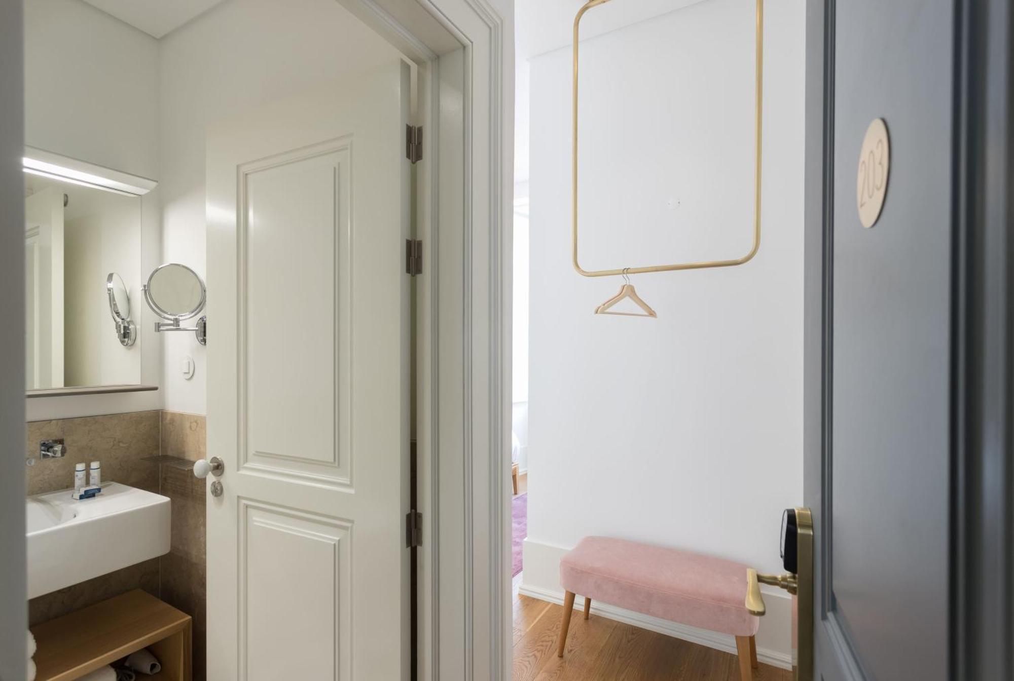 Boutique Chiado Suites Lisbon Room photo